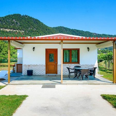 Semiramis Cottage 克里斯阿穆迪亚 外观 照片